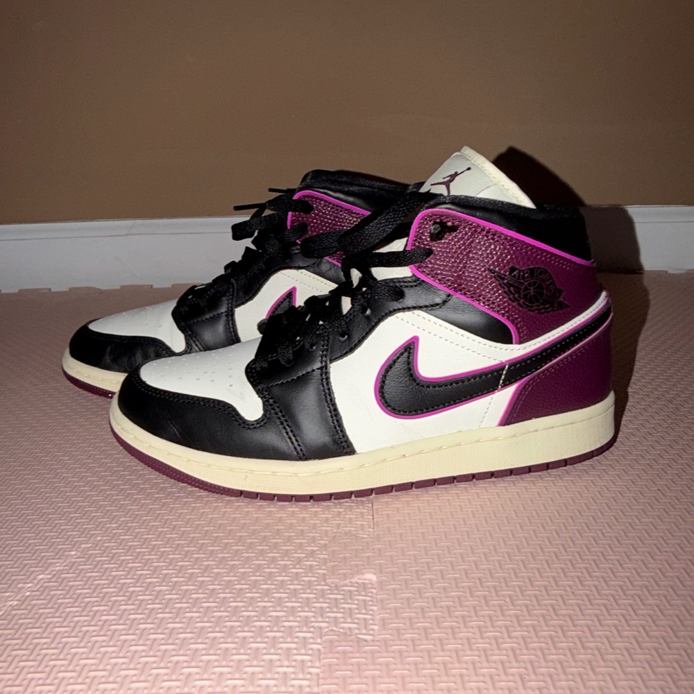 Nike Air Jordan 1 Women's Black and Plum